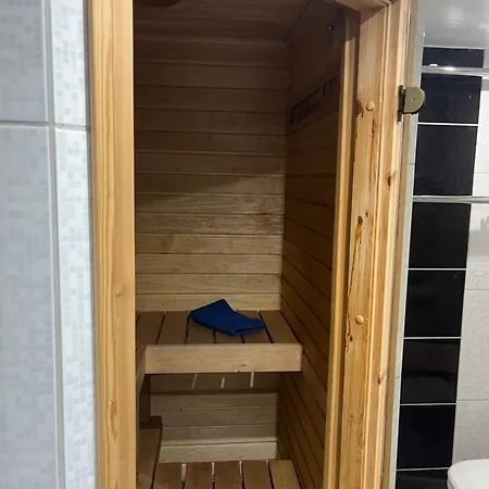 Saunaga Korter Kesklinnas! 아파트 *